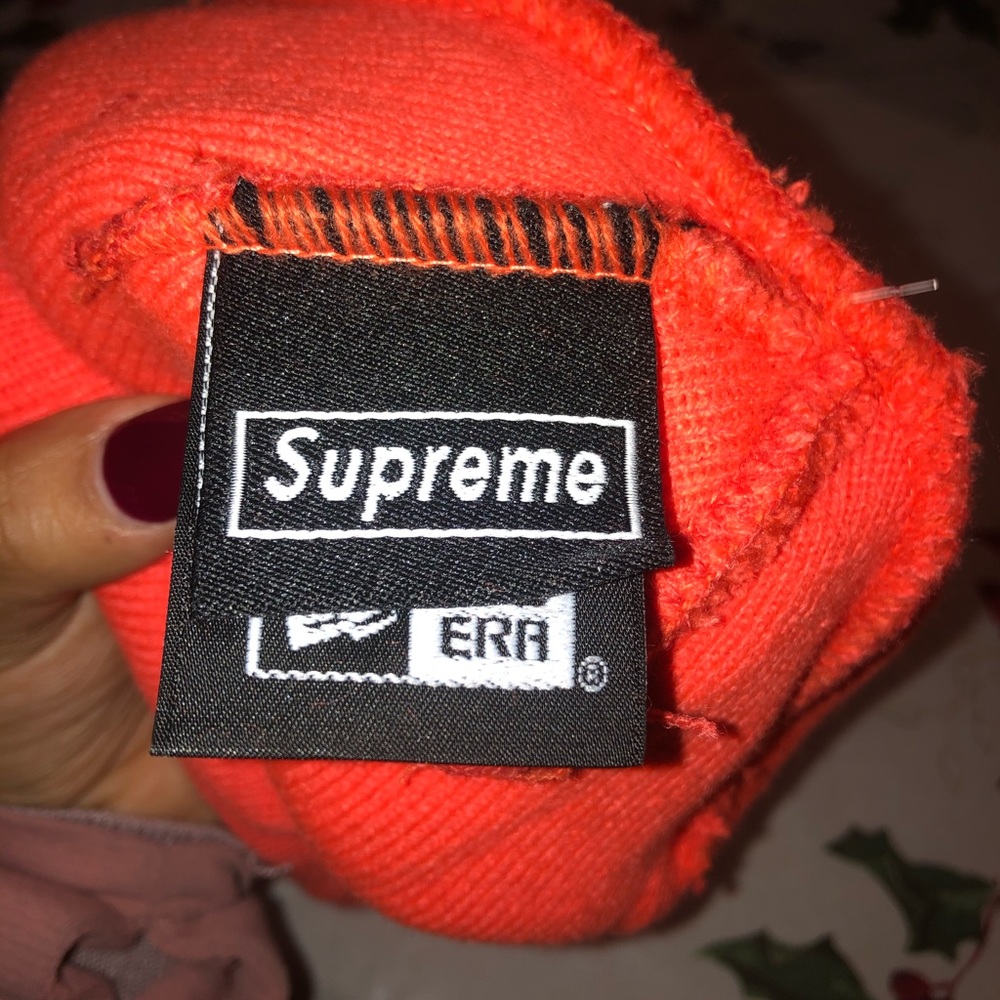 Supreme New Era Box Logo Beanie - Picture 3 of 5
